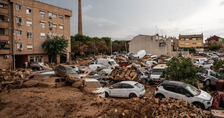 AYUDA A LAS VICTIMAS DE LAS INUNDACIONES POR LA DANA