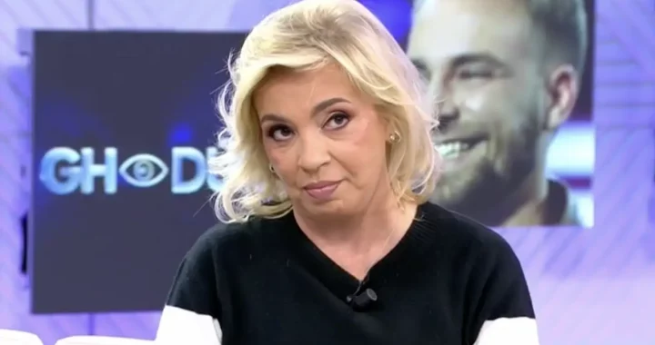 CARMEN BORREGO REACCIONA  AL BESO DE SU HIJO Y MARÍA LA JEREZANA