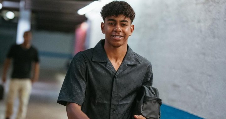¡BOMBAZO! LAMINE YAMAL Y BAD GYAL, TONTEO MÁXIMO EN IBIZA: ¿NUEVO SHIPEO DEL VERANO?