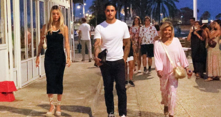 ENCUENTRO FAMILIAR EN MÁLAGA: TERELU, ALEJANDRA Y CARLO DISFRUTAN JUNTOS DE UNA NOCHE MUY ESPECIAL
