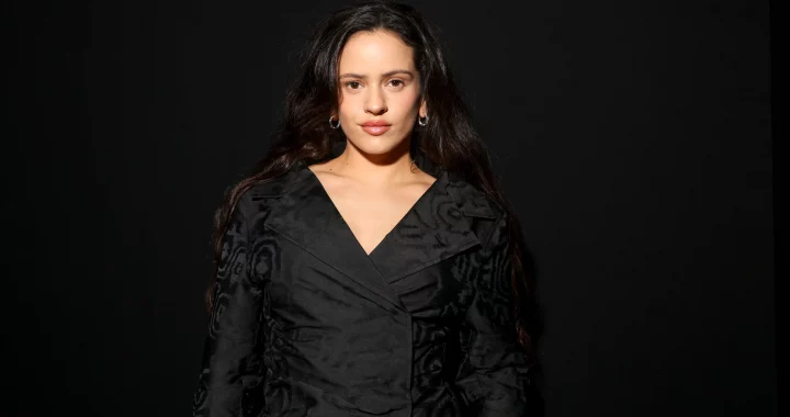 ROSALÍA CONTESTA A MIQUEL ADROVER EL DISEÑADOR QUE PUSO EN DUDA SU POSICIONAMIENTO CON PALESTINA