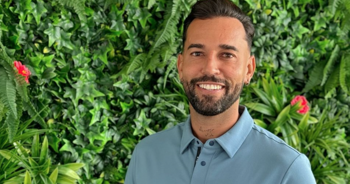 OMAR SÁNCHEZ, EXMARIDO DE ANABEL PANTOJA, PRESENTA A SU NUEVA ILUSIÓN