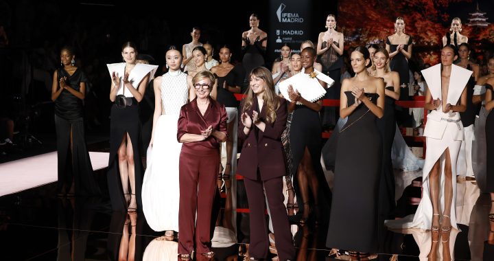 ISABEL SANCHÍS BRILLA EN LA MBFW CON UNA COLECCIÓN INSPIRADA EN JAPÓN