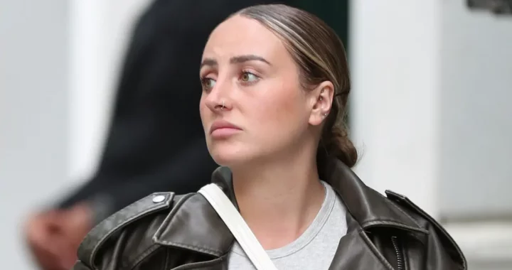 ROCÍO FLORES ASUME EL PAPEL DE GLORIA CAMILA Y ACOMPAÑA A SU SOBRINA EN SU PRIMER DÍA DE COLEGIO