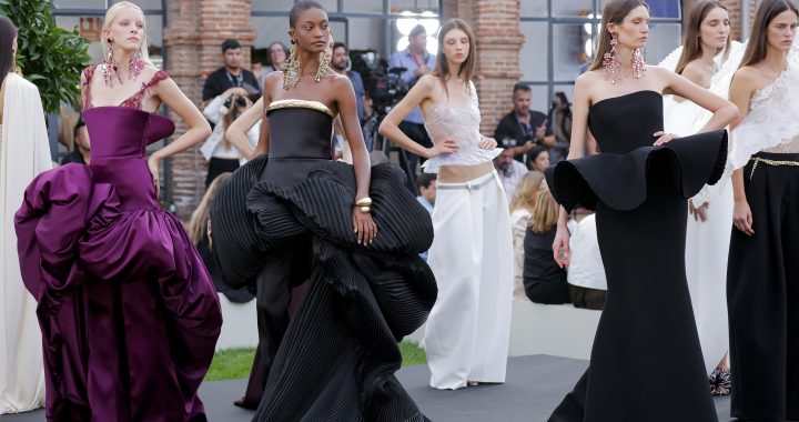 ISABEL SANCHIS HACE DE LA MODA UN ACTO DE LIBERTAD EN MBFW MADRID